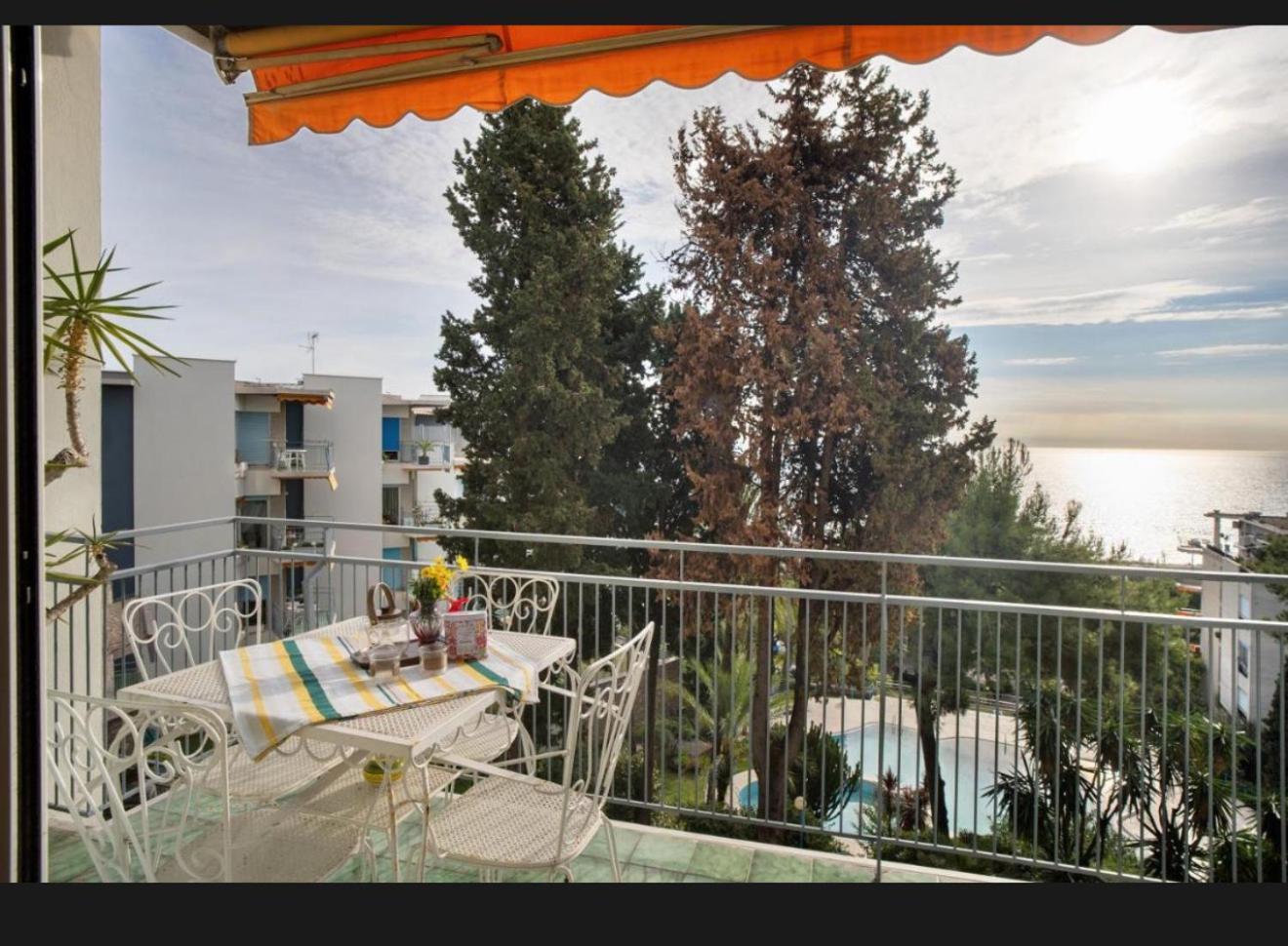 Mamariviera Home Holidays Sanremo - Casa Vista Mare Con Piscina Exterior photo